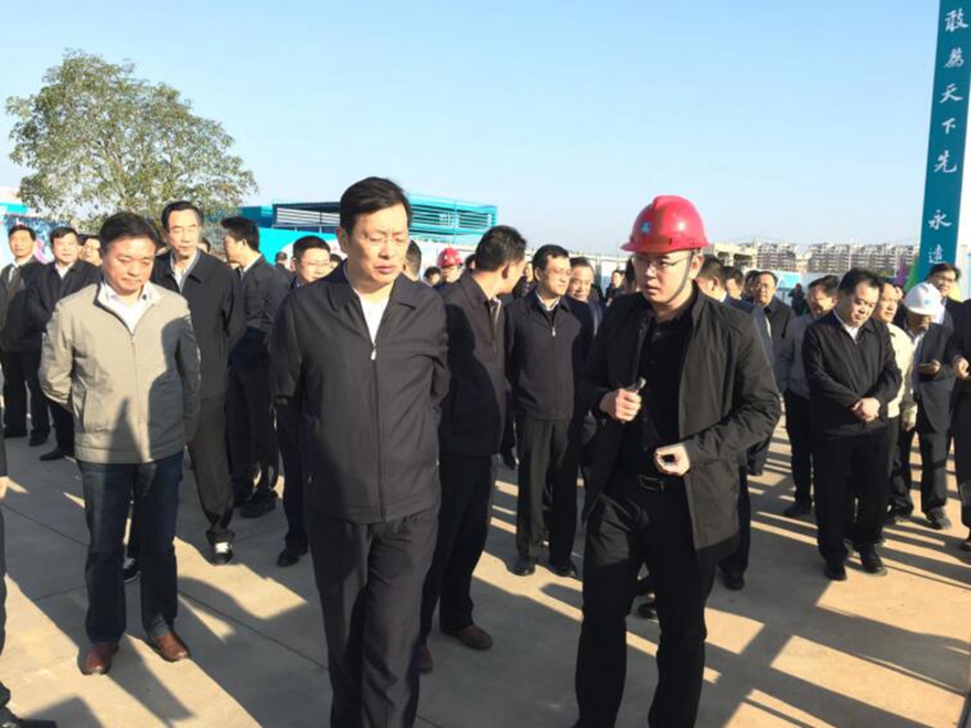 2017.10.31咸宁市委书记丁小强、市长王远鹤一行调研咸宁地下综合管廊PPP项目.jpg 2017.10.31咸宁市委书记丁小强、市长王远鹤一行调研咸宁地下综合管廊PPP项目.jpg